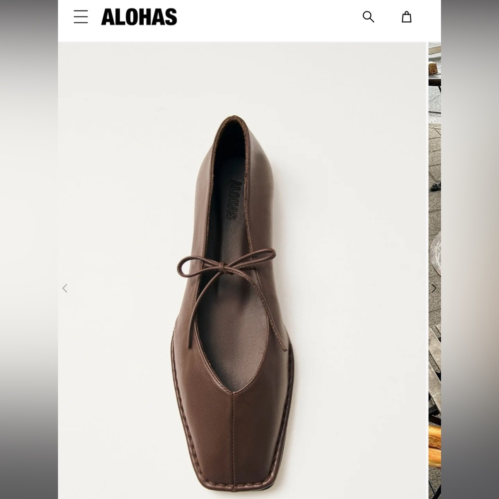 ALOHAS Tan Leather Flats